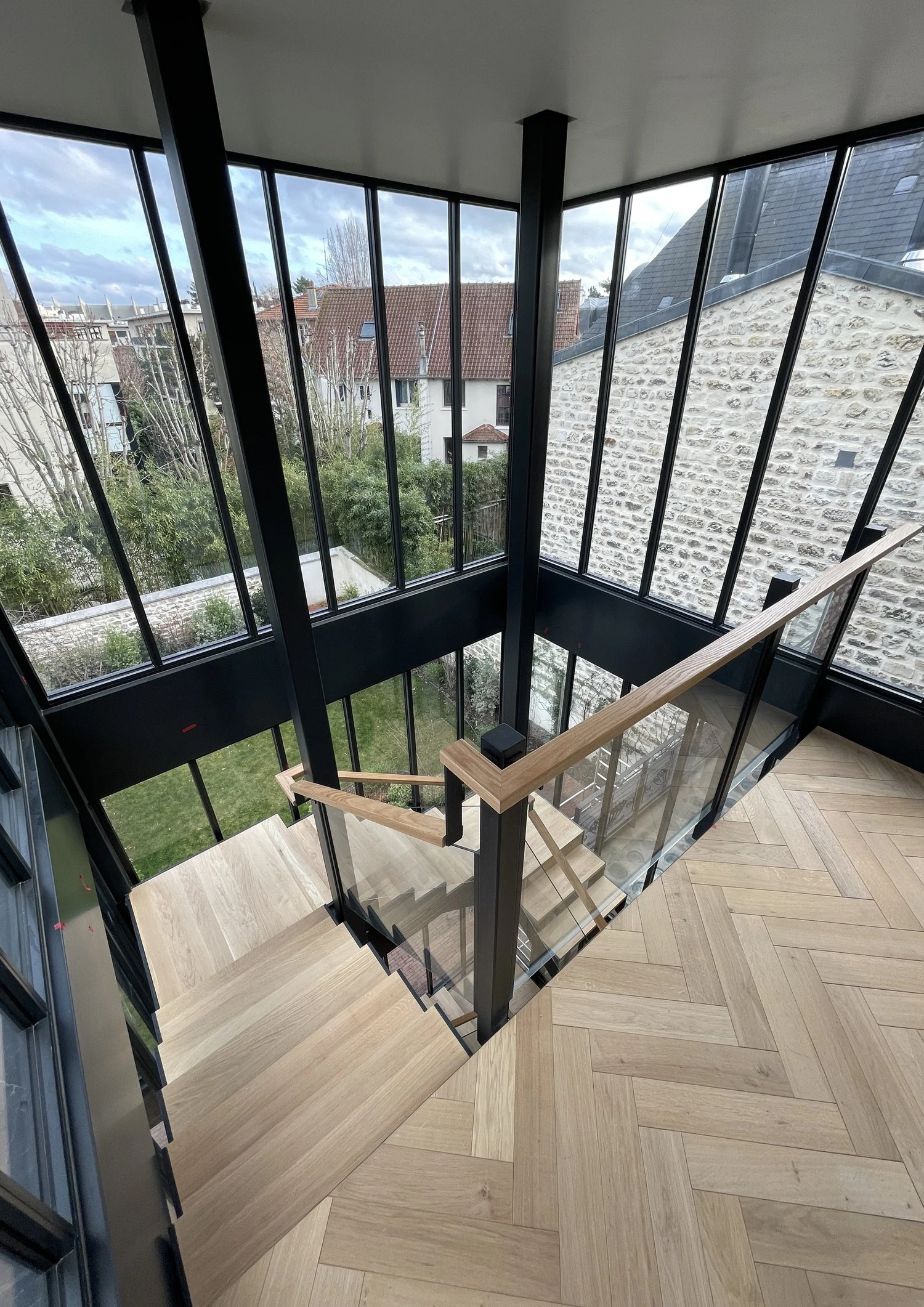 Maison sous verrière, Lots intérieurs complets